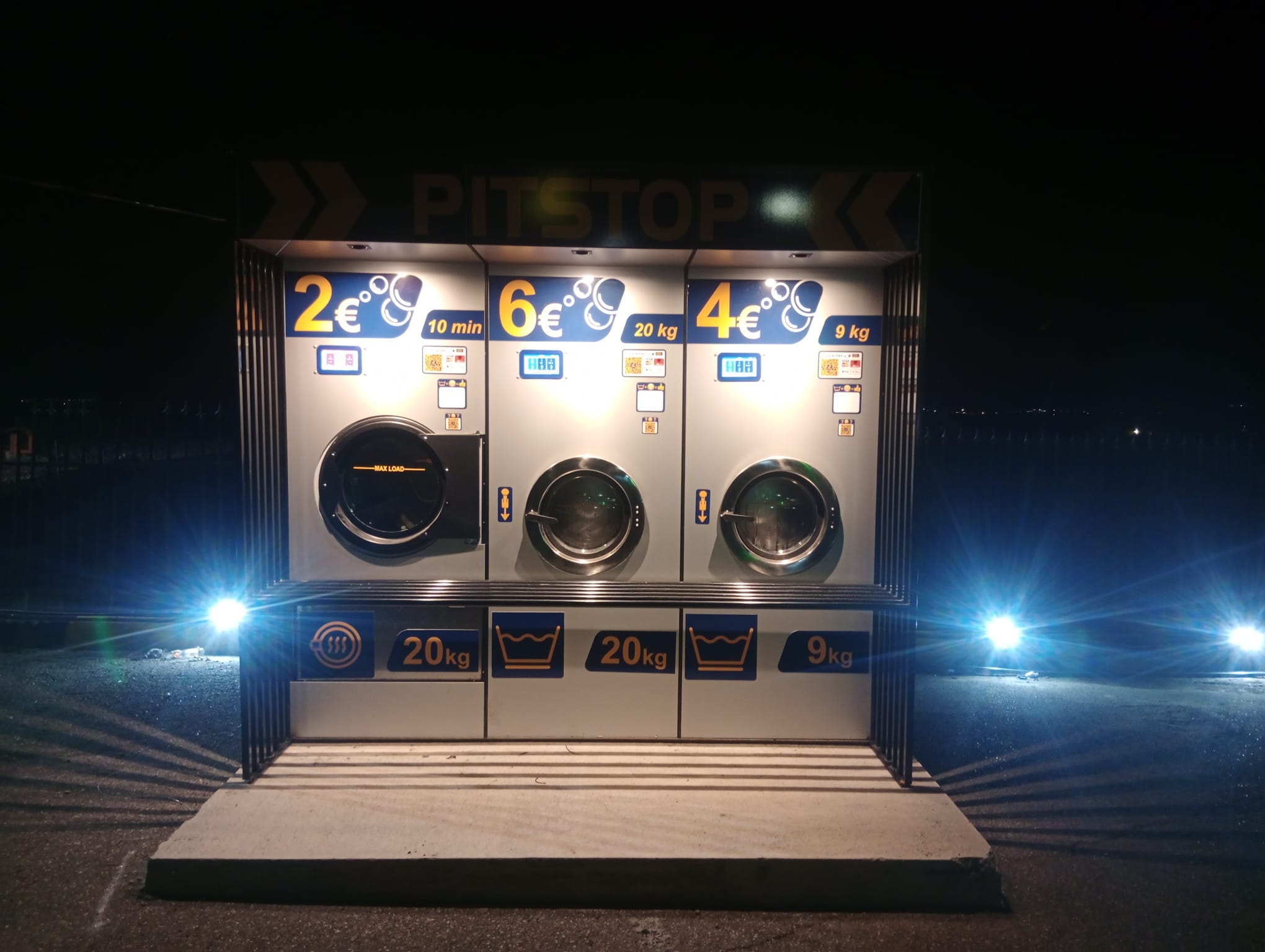 Pitstop kiosk at night