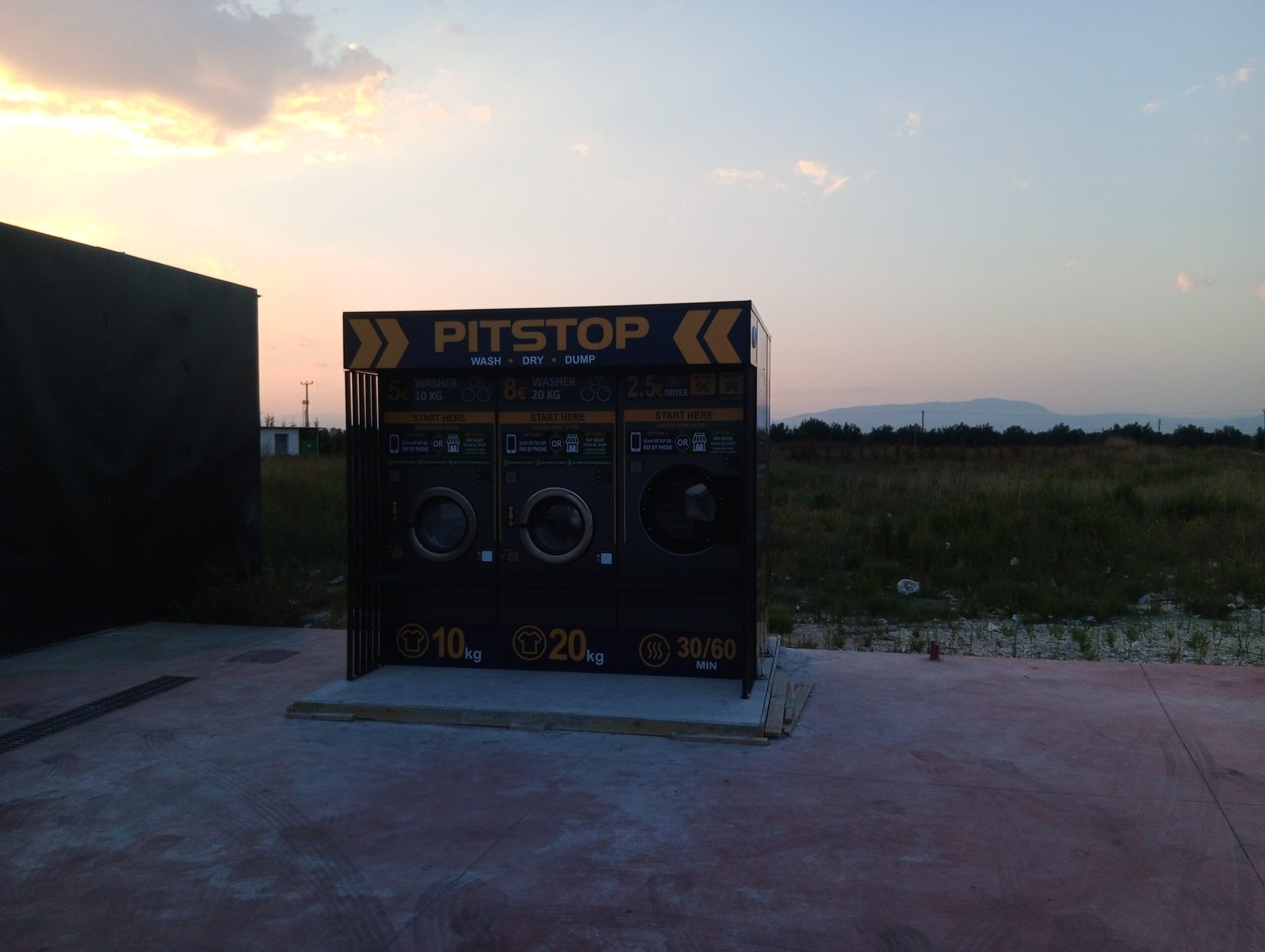 Pitstop self-service laundry and motorhome kiosk at Gega Oil Kolonjë